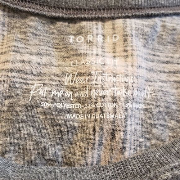 Torrid Women's Tunic Top Size 3X - Picture 3 of 3